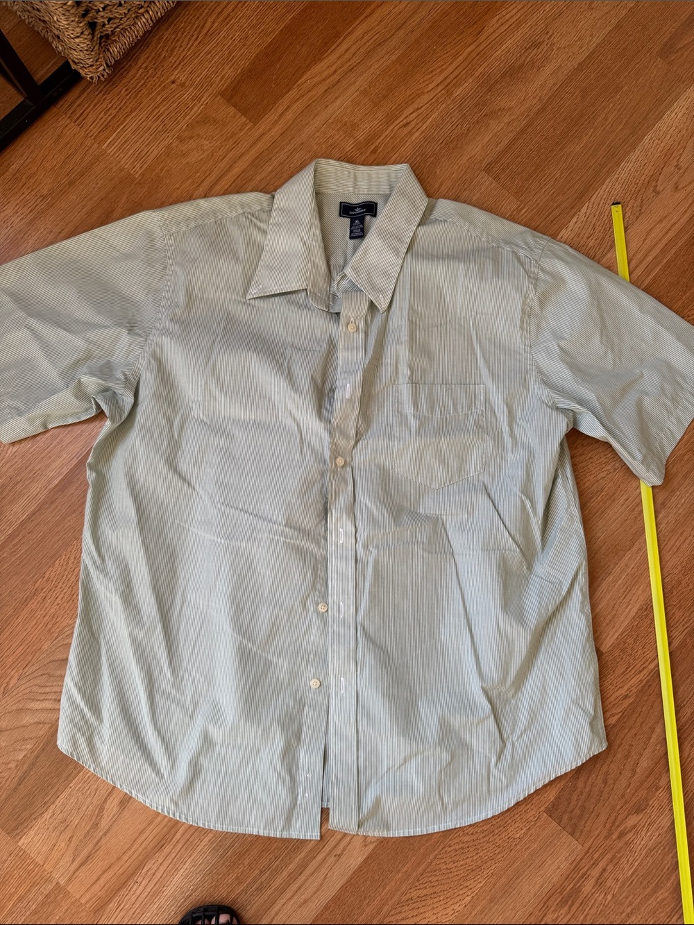 Dockers Light Green Short-Sleeve Button-Down Shirt, size 17-17, 5,XL